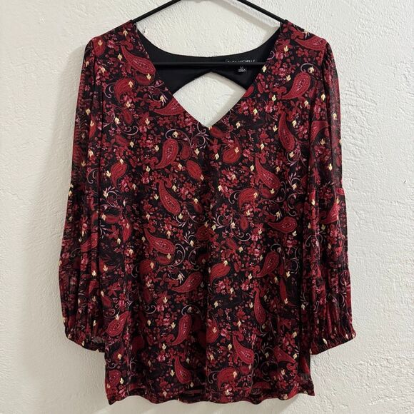 Sarah Michelle Red Black Gold Paisley Floral Open Back Blouse M - Picture 1 of 6